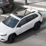 2023 Jeep Cherokee backing up