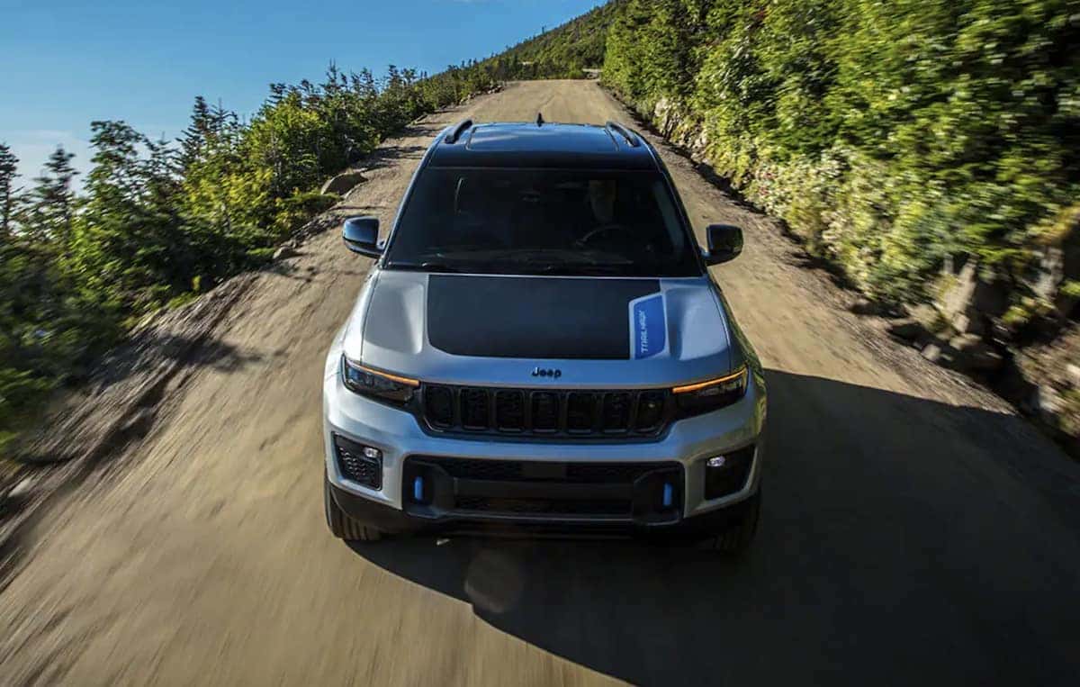 2023 Jeep Grand Cherokee 4xe driving