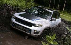 2023 Jeep Grand Cherokee 4xe offroad