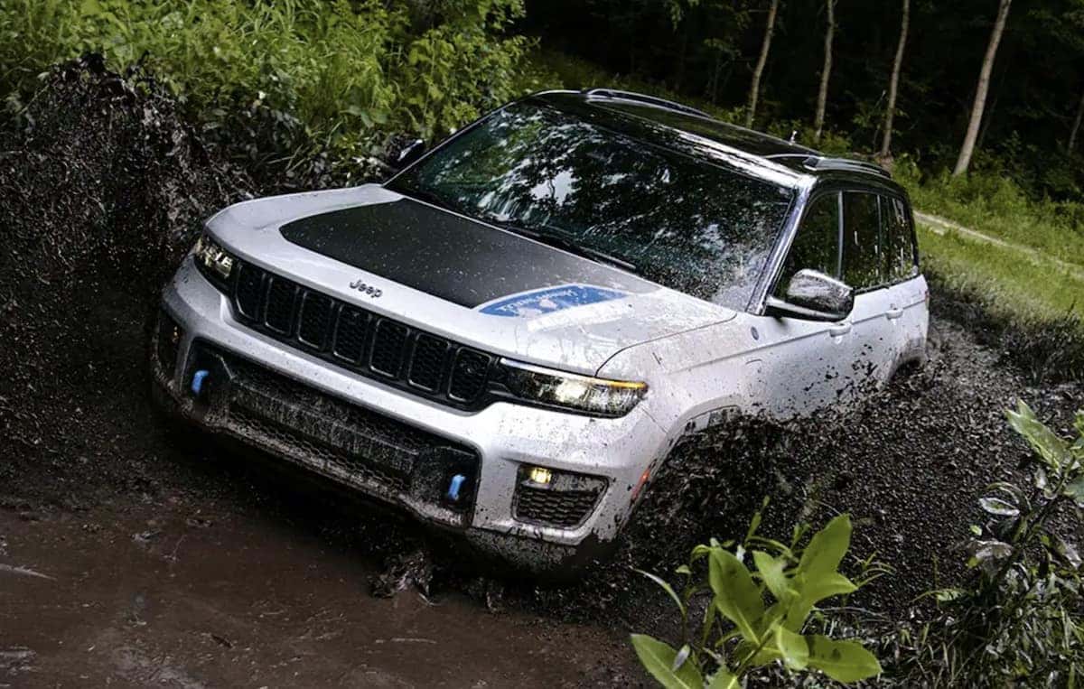 2023 Jeep Grand Cherokee 4xe offroad