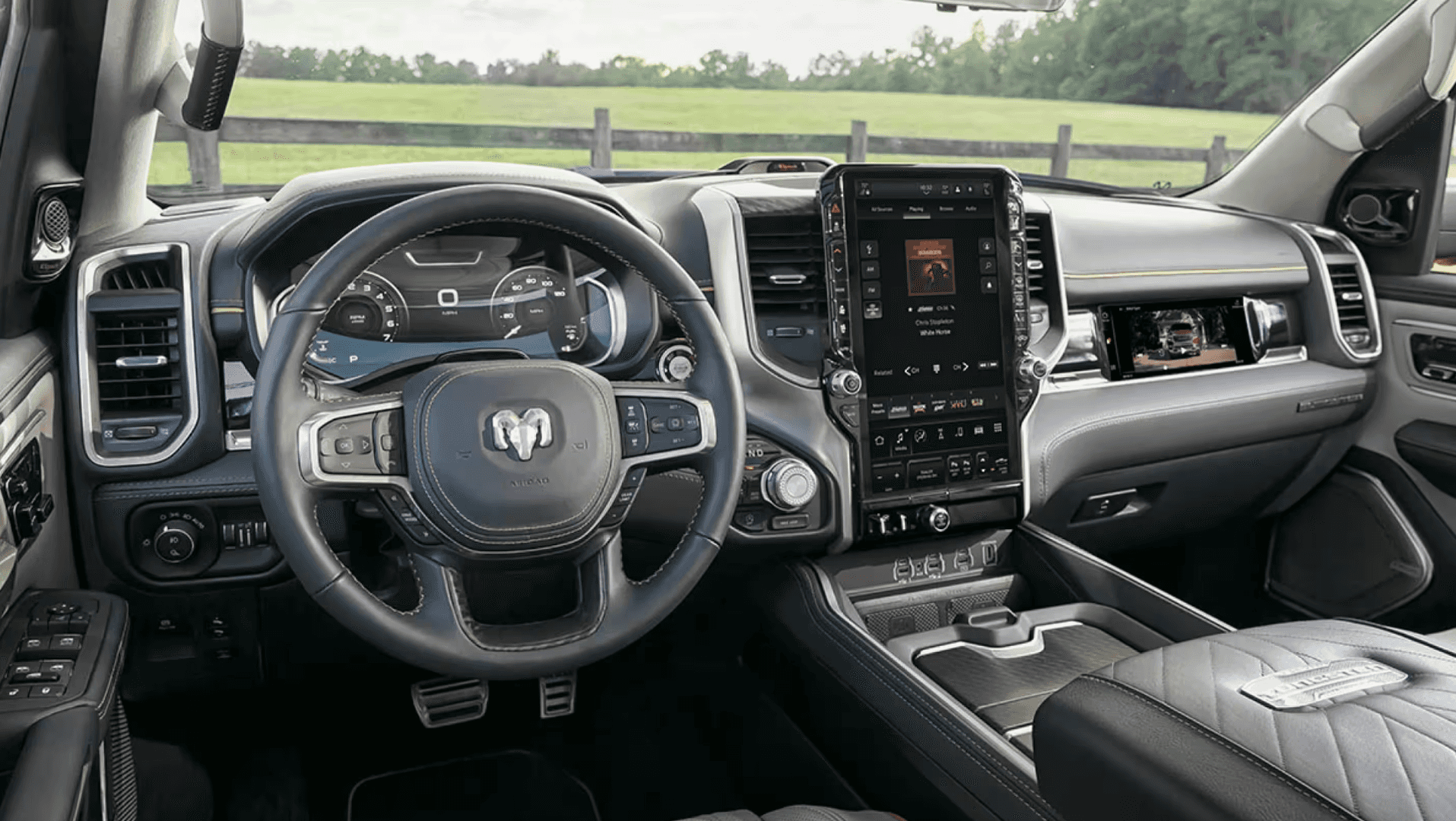 RAM 1500 Interior