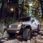 Aventura Jeep Wrangler Outdoorsman Rocky Terrain