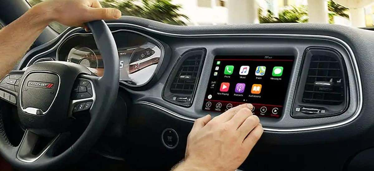 aventura-cjdr-2021-dodge-challenger-tech
