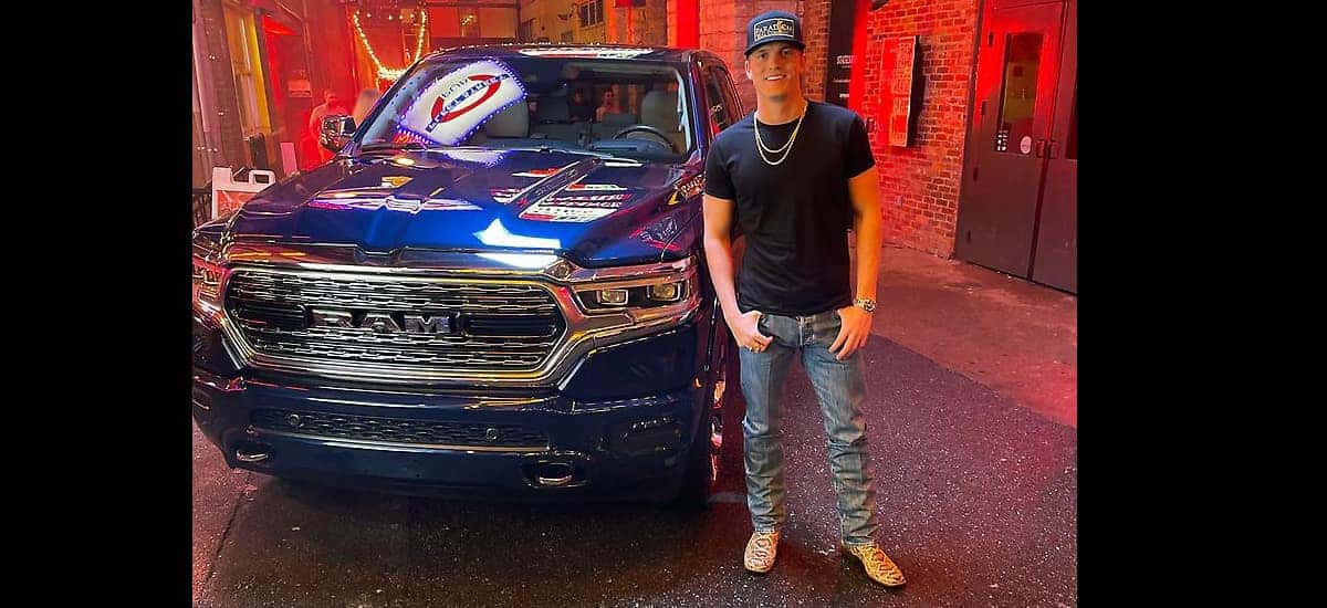 aventura cjdr ram 2022 cmt music awards