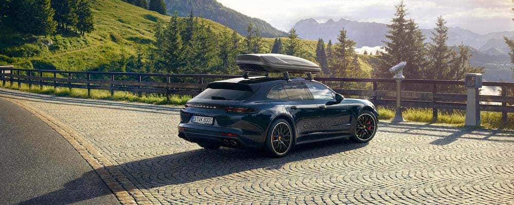 https://di-uploads-pod5.dealerinspire.com/fletcherjonesporscheofhawaii/uploads/2018/10/porsche-roof-rack.jpg