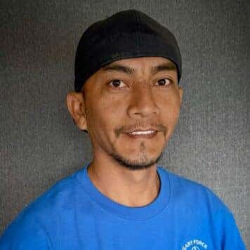Kix Suvankham 23yrs