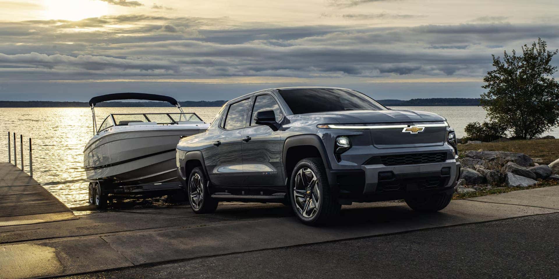 Chevy Silverado EV Towing and Midgate