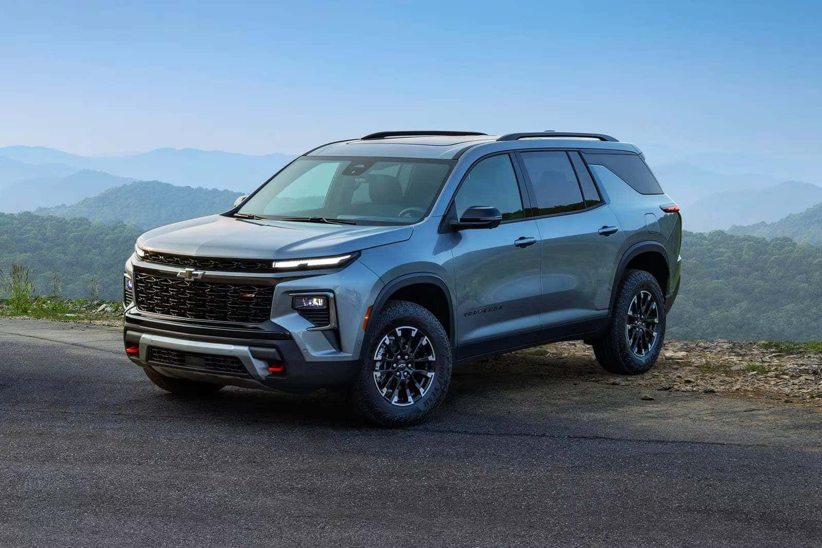 2026 Chevy Traverse Z71 and RS Models Parked Together