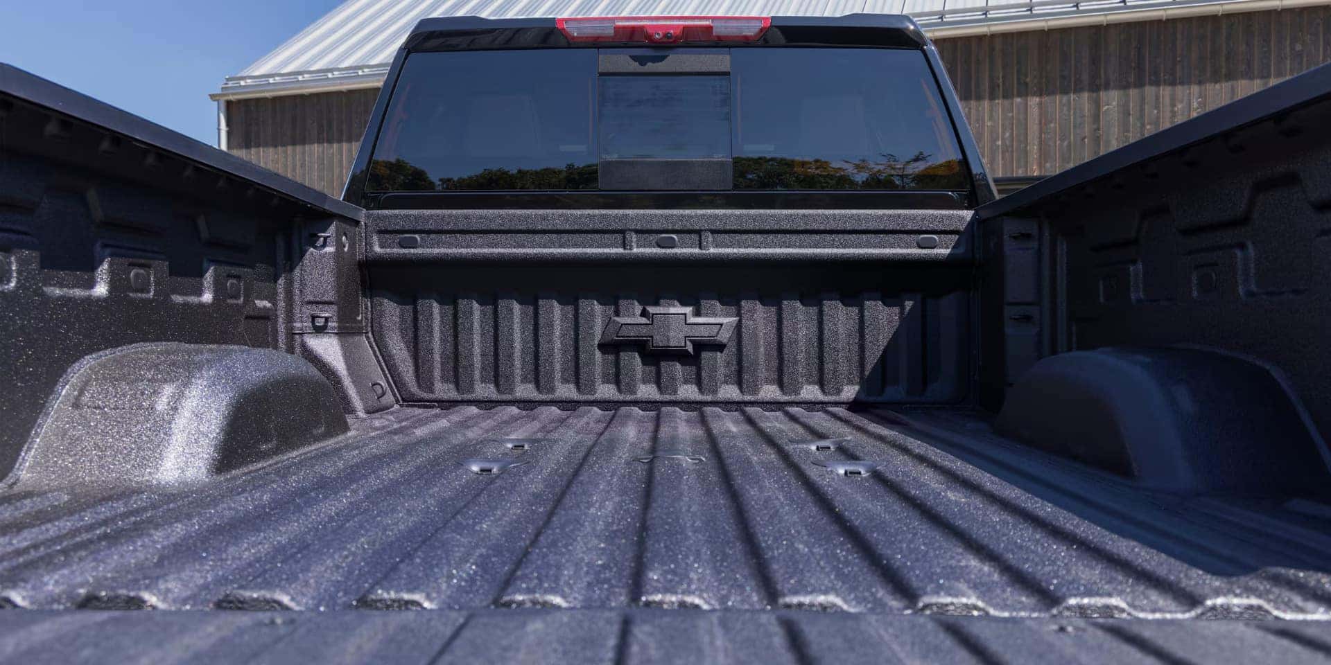 Chevy Silverado HD factory gooseneck prep package mounting points