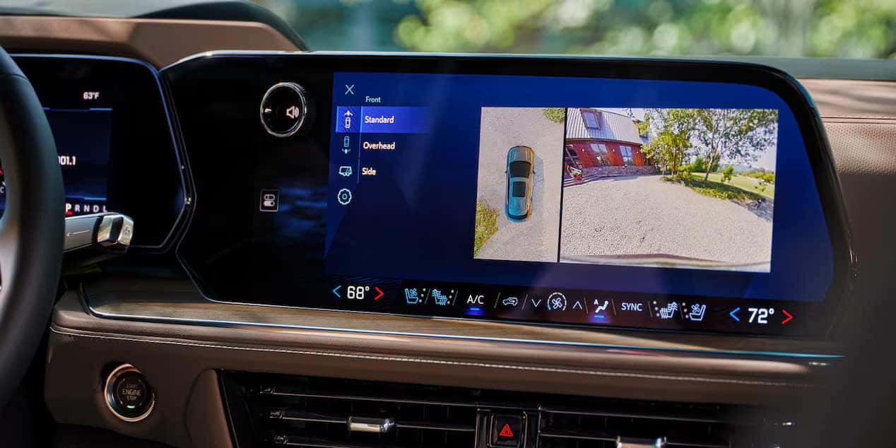 Chevy Suburban Transparent Trailer camera view technology