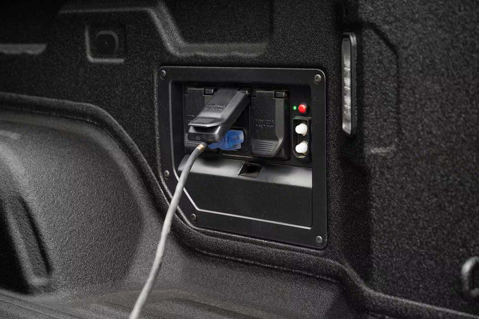 Chevy Silverado EV technology and bed utility