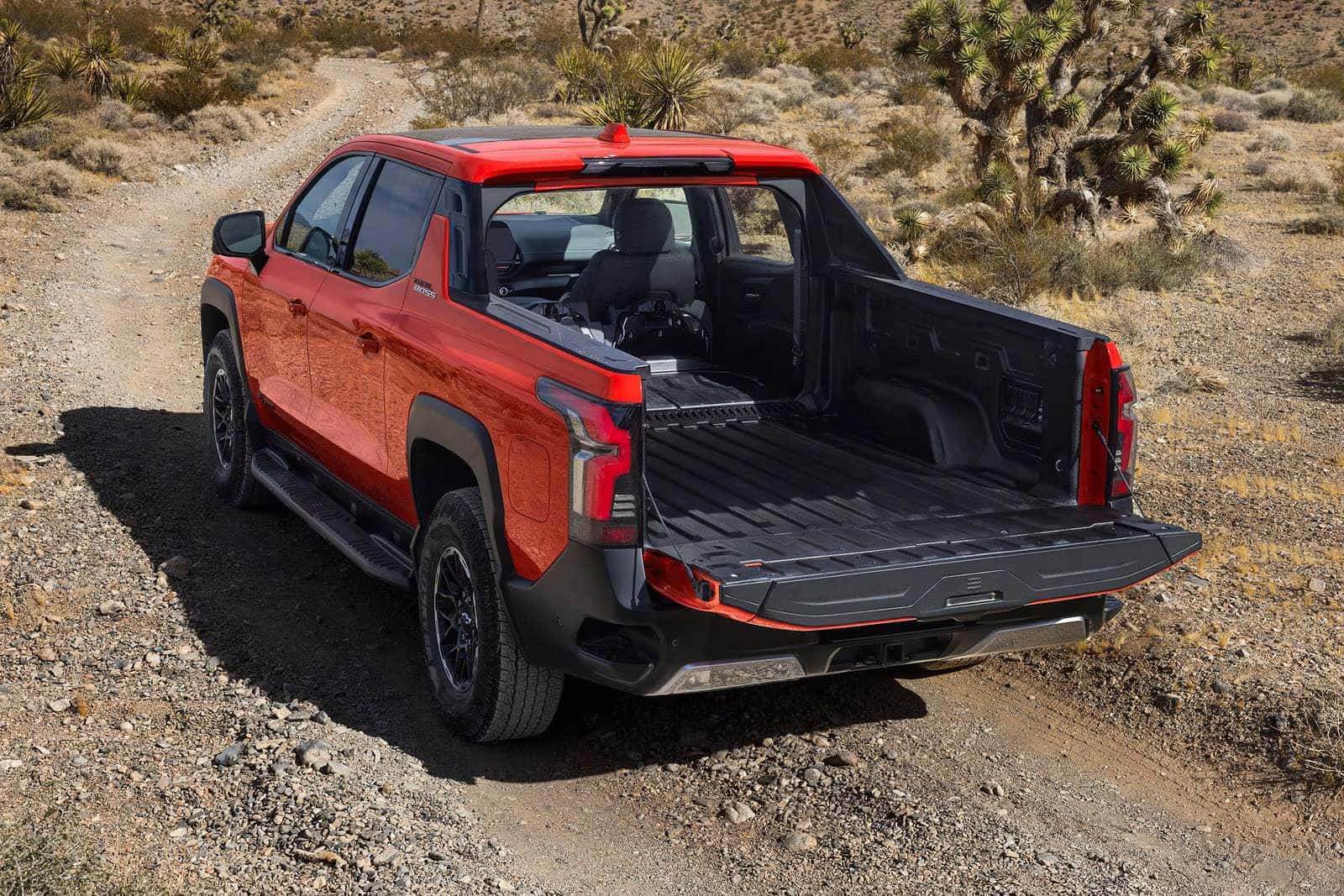 2026 Chevy Silverado EV Multi-Flex Midgate and eTrunk