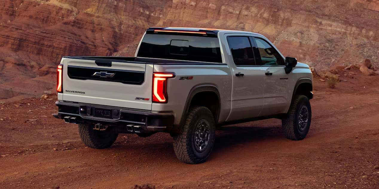 2027 Chevrolet Silverado 1500 performance and powertrain comparison