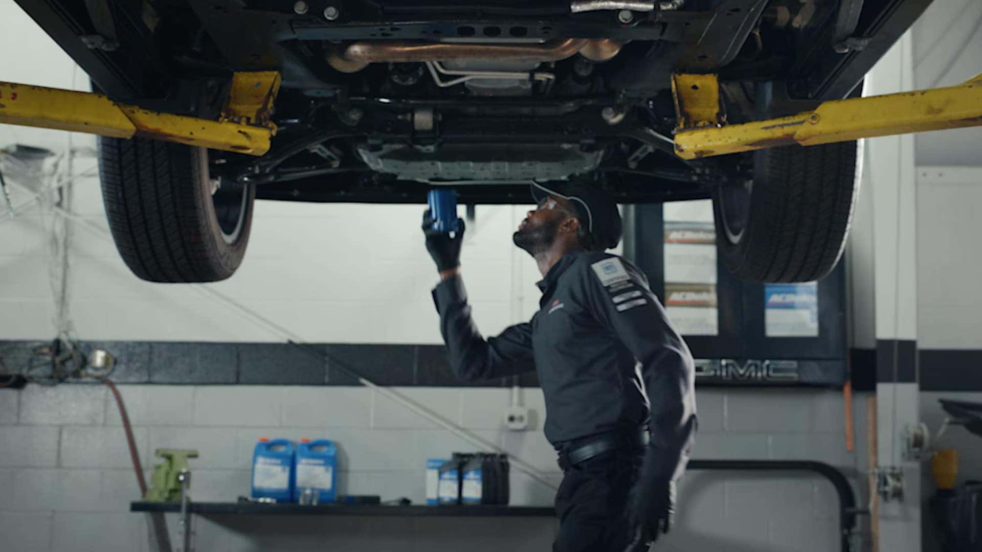 2027 Chevrolet Silverado 1500 oil and filter service