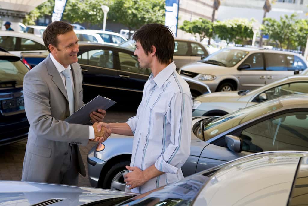 What Is a Buy Here, Pay Here Dealership? - Experian