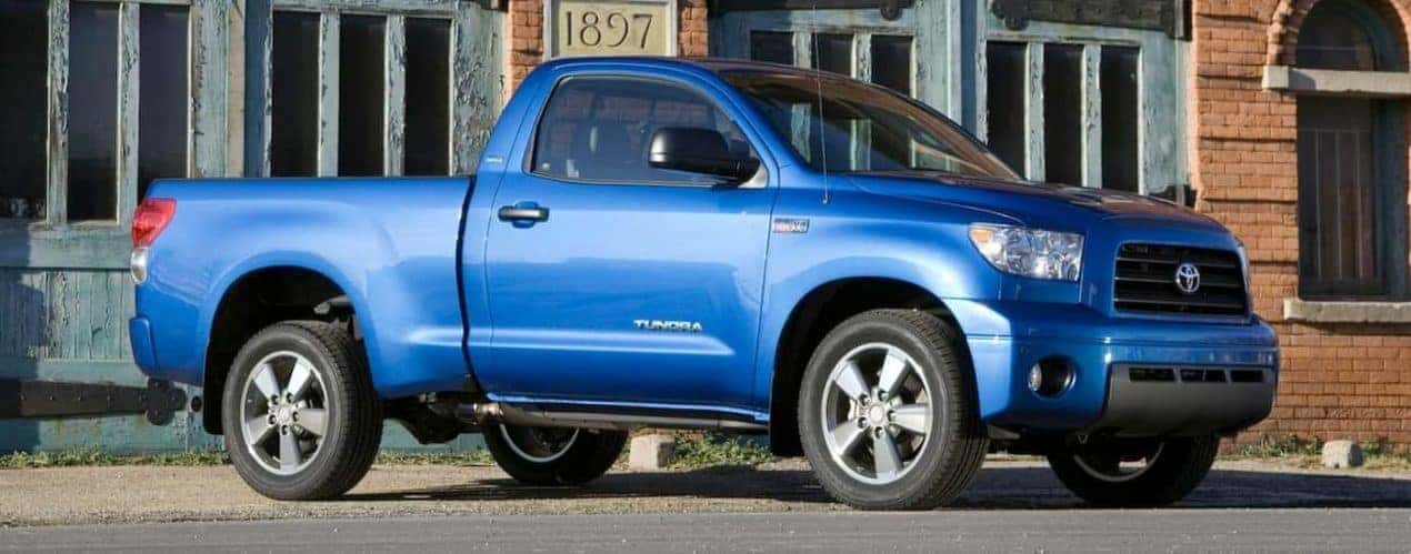 A blue 2007 used Toyota Tundra is shown parked in Cincinnati, OH.