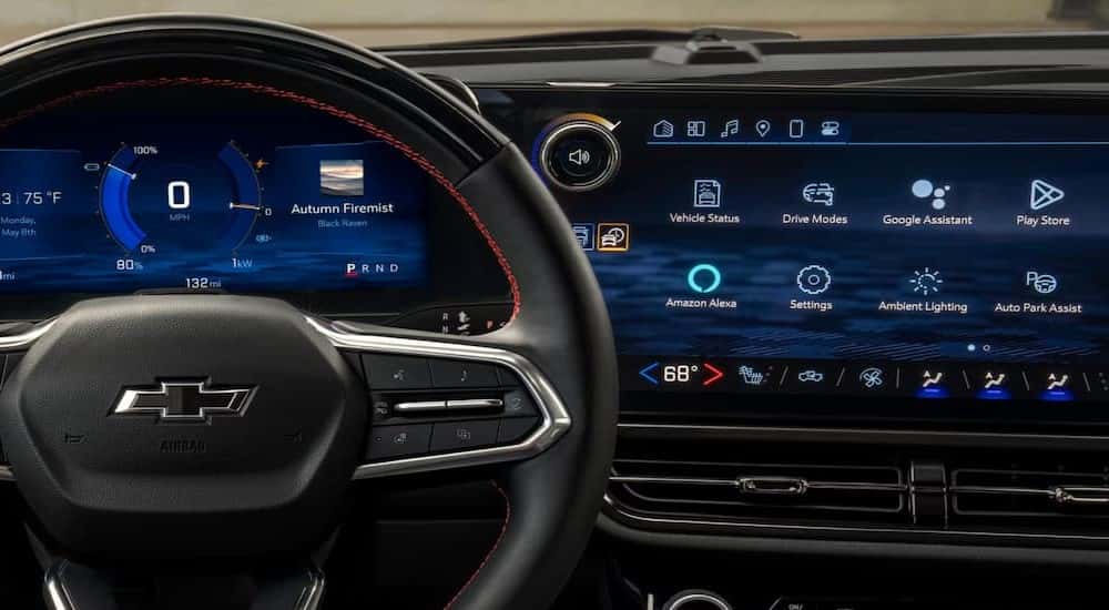 Close-up of black dash in a 2025 Chevy Equinox.