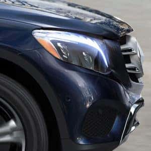 mercedes-benz glc front of car from side with focus on the head light