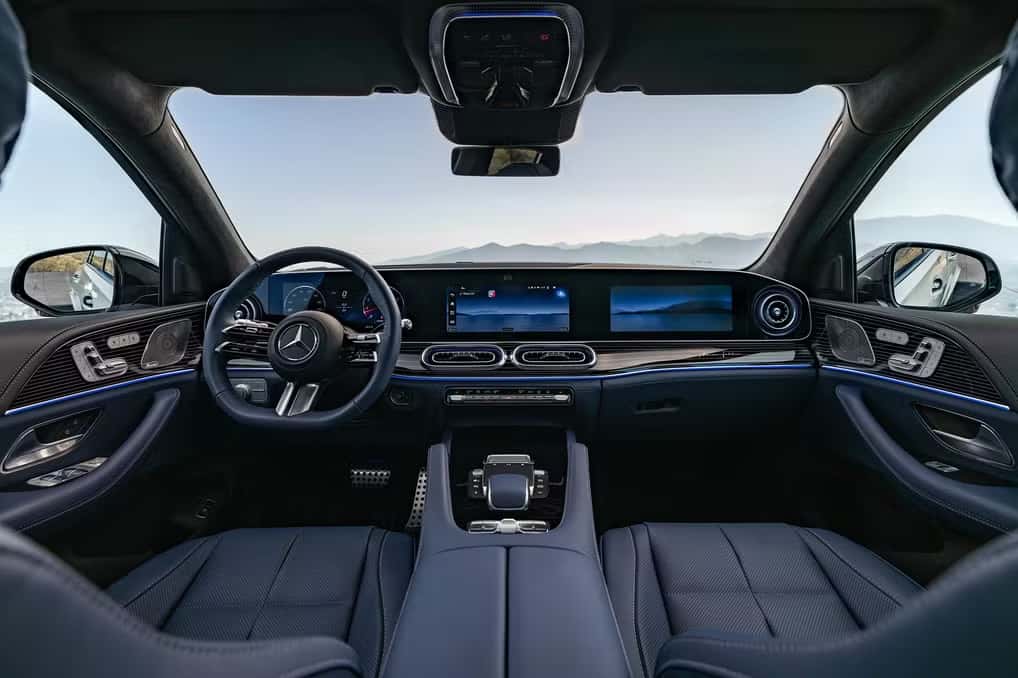 2027 Mercedes-Benz GLE dashboard with the MBUX Superscreen, including the front-passenger display