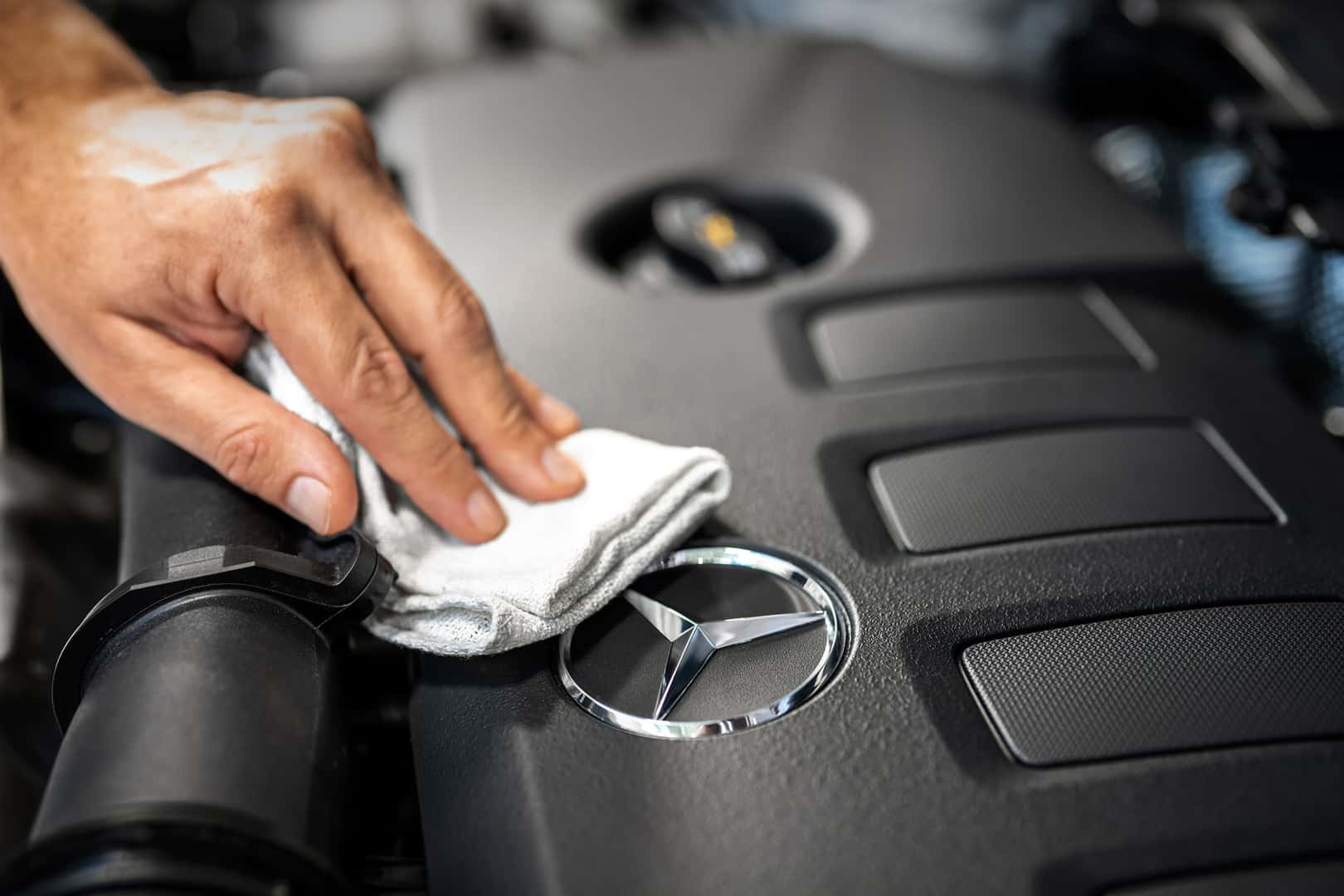 Genuine Mercedes-Benz oil and filter replaced during Service A