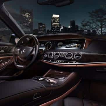 2017 S-Class dashboard