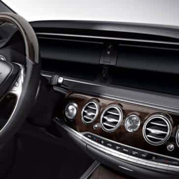 2017 S-Class dashboard detail