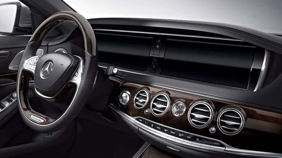 2017 S-Class dashboard detail
