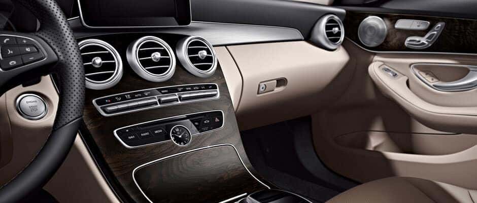 2018 Mercedes-Benz Cabin