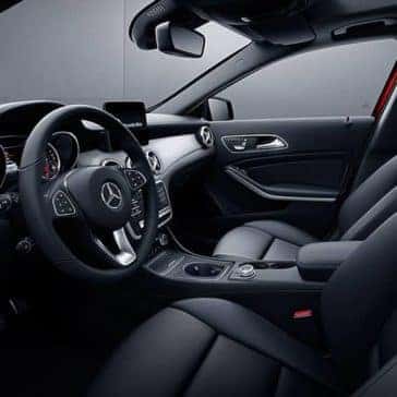 2019-Mercedes-Benz-GLA-black-interior