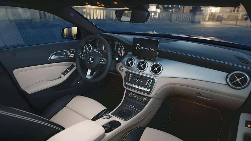 2019-Mercedes-Benz-GLA-gray-interior