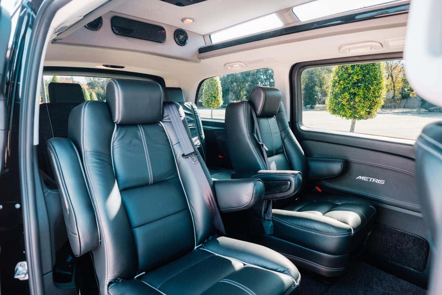 2024 Mercedes-Benz Metris Passenger Van Interior - Meta Susana