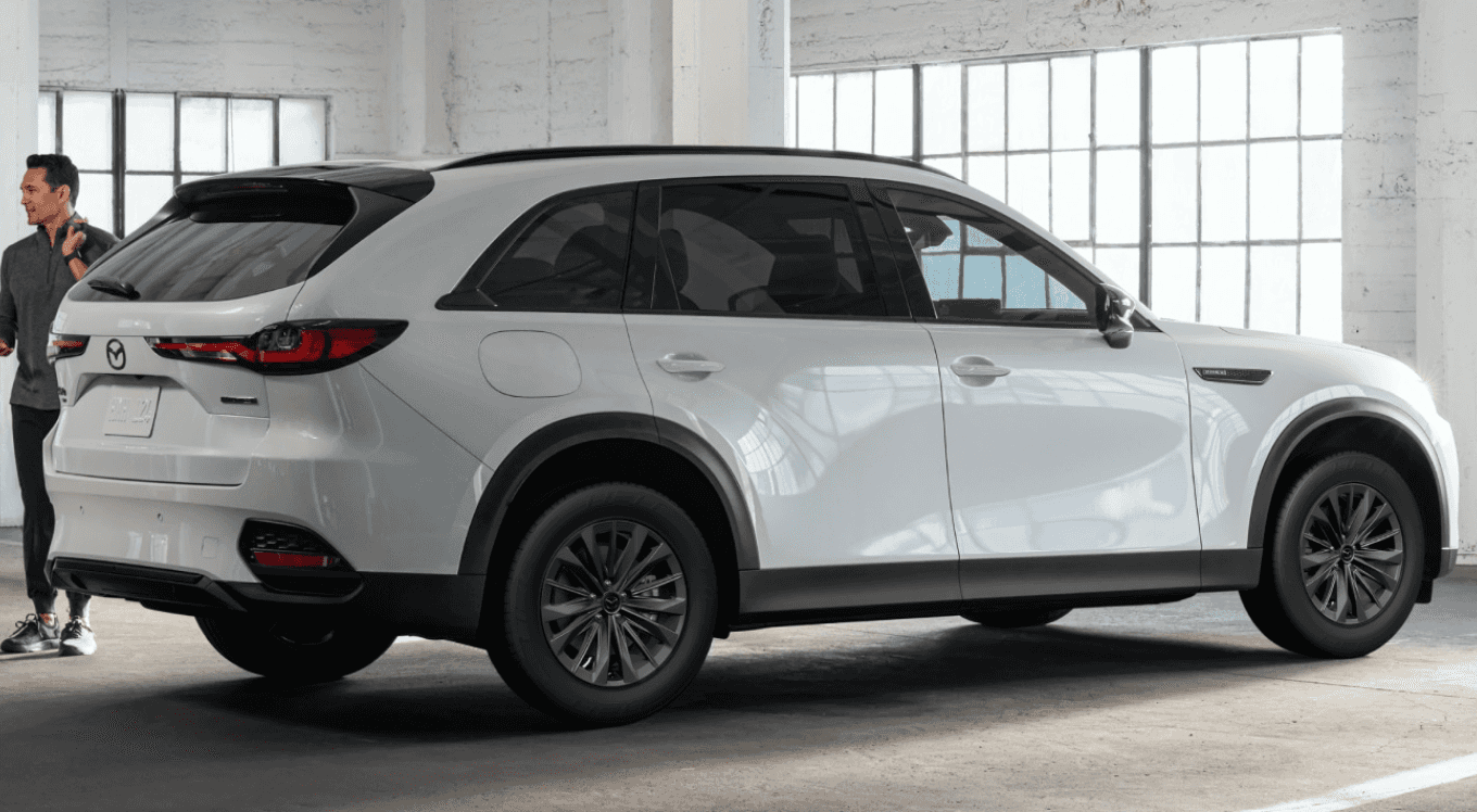 2026 White MAZDA CX-70 PHEV