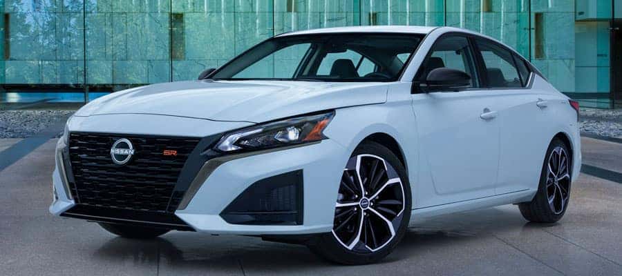 2025 Nissan Altima SR