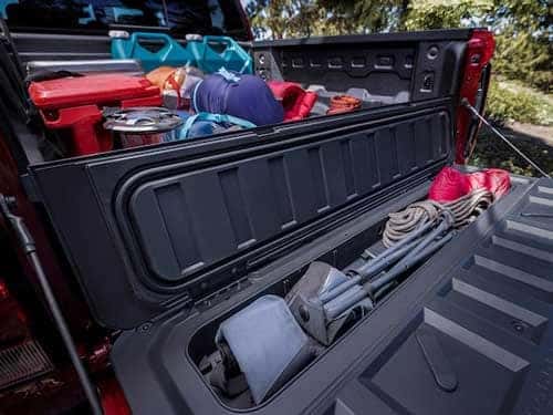 2023 Chevy Colorado view of tailgate