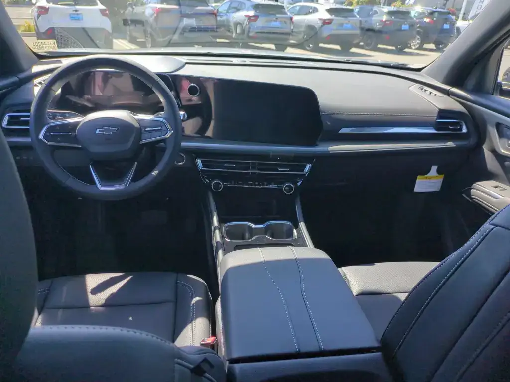2027 Chevrolet Traverse Standard Display Technology