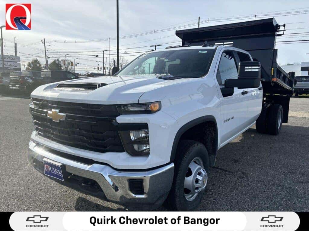 2020 Chevrolet Silverado 1500 LT photo 2