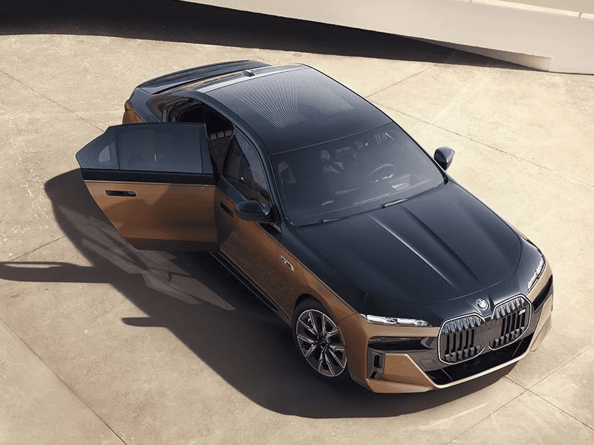 bmw i7 panoramic roof