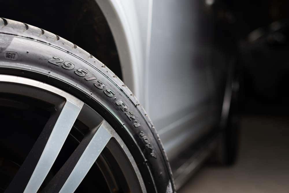 What s the Difference Between Wide and Narrow Tires