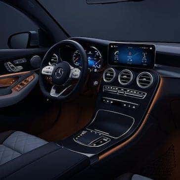 2021-mercedes-benz-glc-300-infotainment-riverside