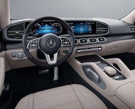 2021-GLS-SUV-STEERING-WHEEL.jpg