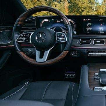 2022 Mercedes-Benz GLS steering wheel